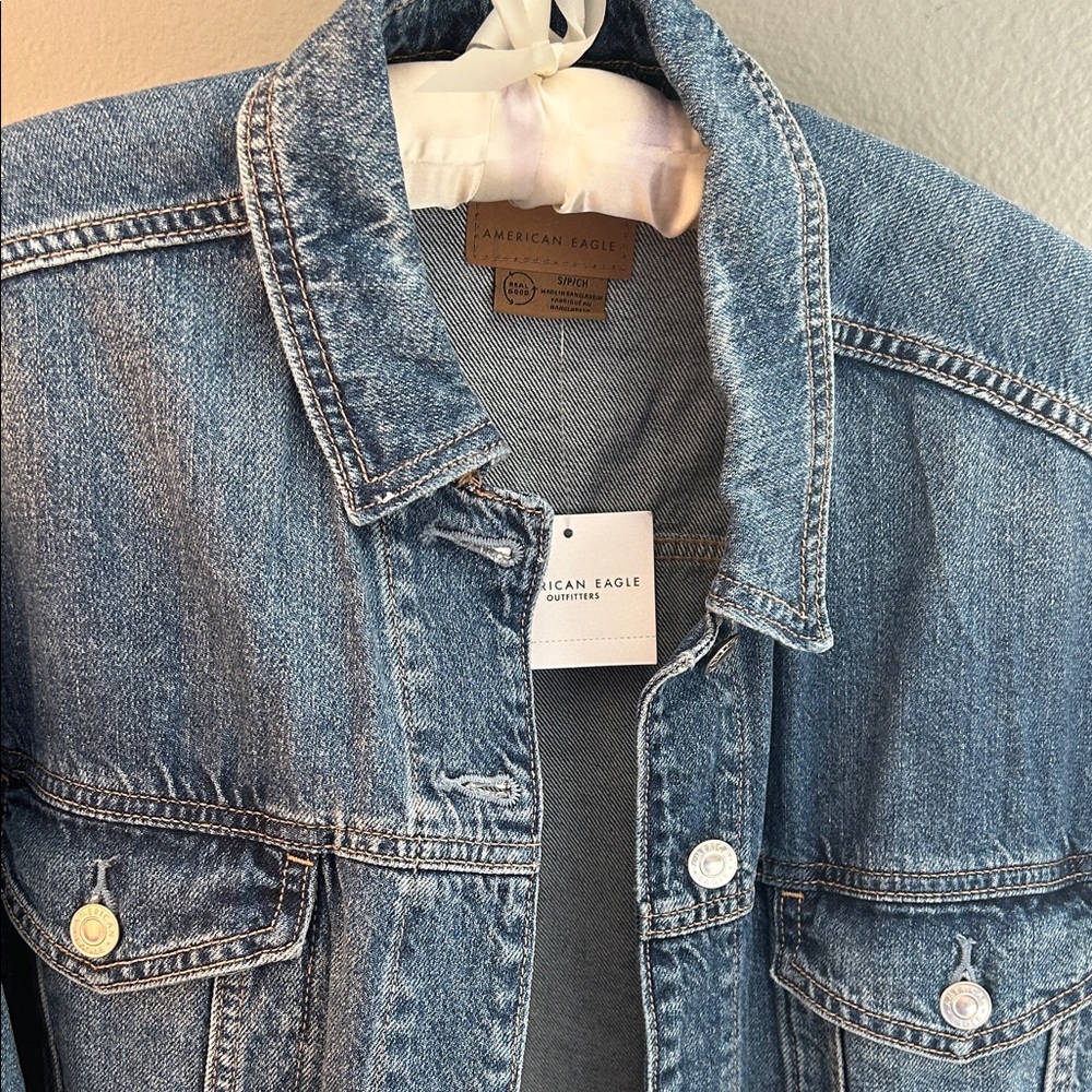 American Eagle Outfitters Oversized Denim Jacket